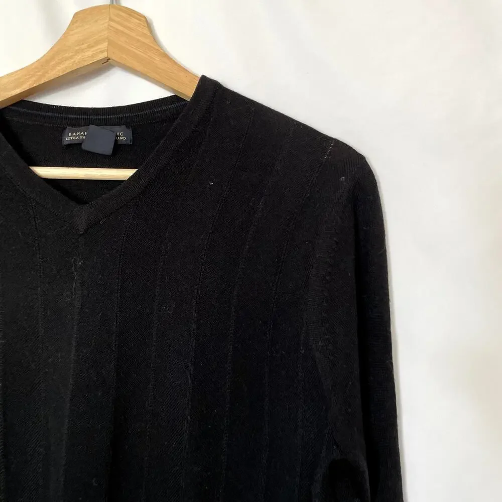 Banana Republic extra-fine italian‎ merino black sweater men's size small luxury